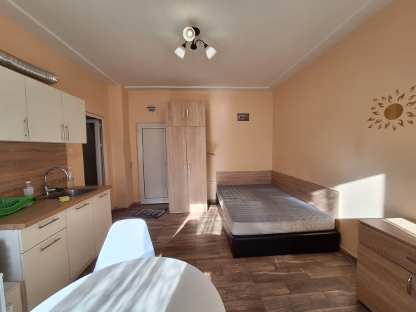 Дава се под наем Едностаен апартамент в София, Лозенец - 27 кв.м за 348.84 € - Снимка #1