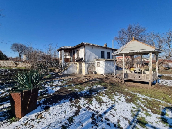 Къща в с. Бата, Област Бургас - 120 кв.м за 500 €/кв.м - Снимка #1