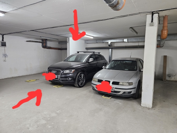 Дава се под наем Гараж / Паркомясто в София, Зона Б-5-3 - 14 кв.м за 124.44 € - Снимка #1