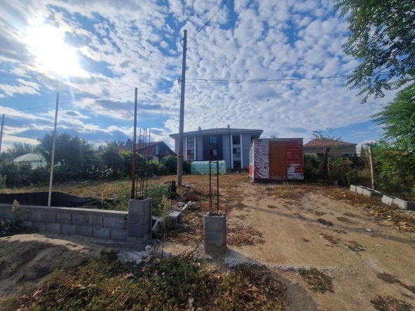 Парцел в Свиленград - 415 кв.м за 68 €/кв.м - Снимка #1