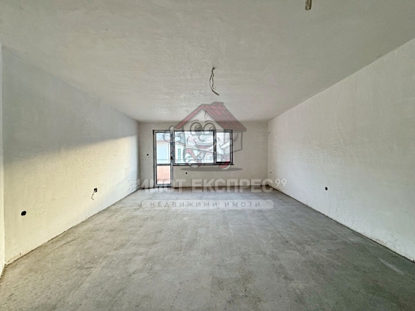 Тристаен апартамент в Асеновград - 118 кв.м за 541 €/кв.м - Снимка #1