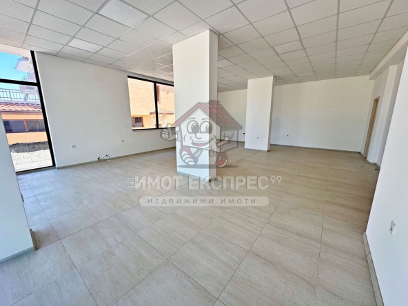 Дава се под наем Магазин в Асеновград - 91 кв.м за 408 € - Снимка #1