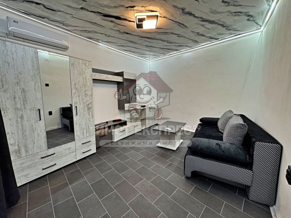 Дава се под наем Двустаен апартамент в Асеновград - 30 кв.м за 248.88 € - Снимка #1