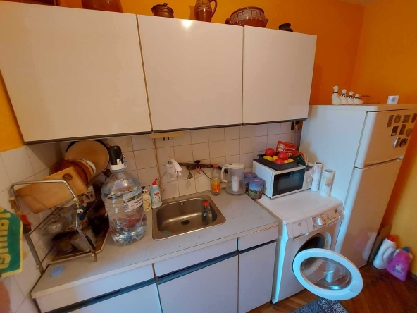 Тристаен апартамент в Търговище, Център - 73 кв.м за 1174 €/кв.м - Снимка #1