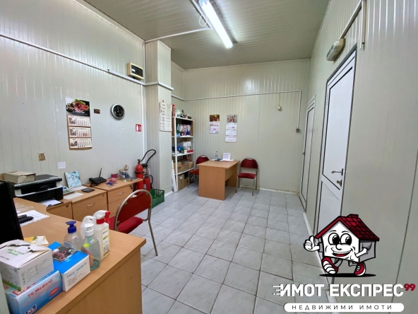 Промишлена сграда в Асеновград - 302 кв.м за 845 €/кв.м - Снимка #1