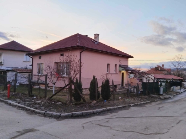 Къща в Годеч - 84 кв.м за 1518 €/кв.м - Снимка #1