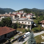 Къща в Чепеларе - 580 кв.м за 84 €/кв.м - Снимка #1