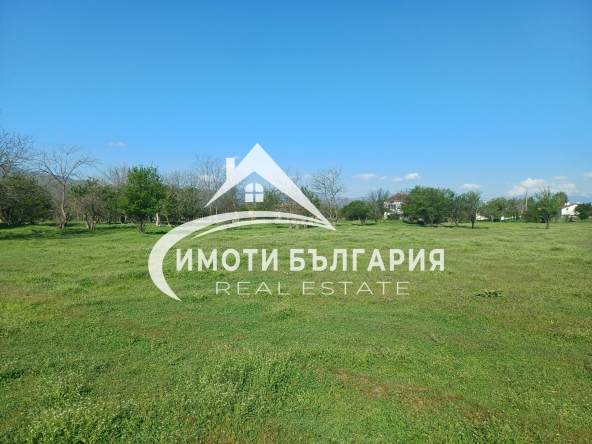 Парцел в Карлово - 1700 кв.м за 11 €/кв.м - Снимка #1