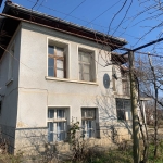 Къща в Карлово - 160 кв.м за 163 €/кв.м - Снимка #1