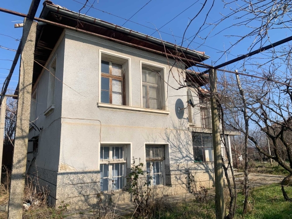 Къща в Карлово - 160 кв.м за 163 €/кв.м - Снимка #1