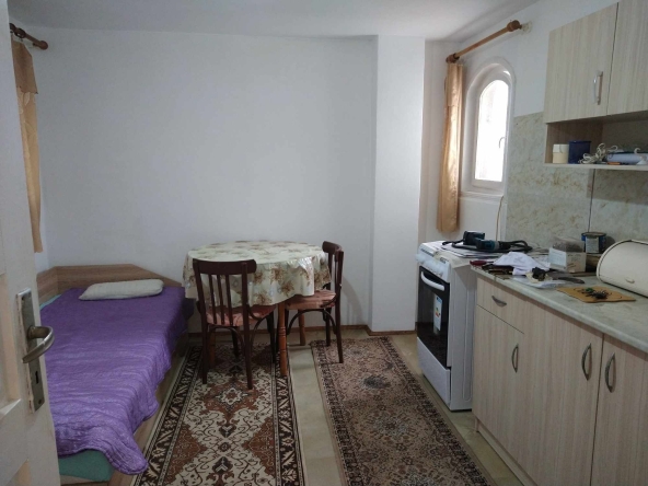 Дава се под наем Двустаен апартамент в Хасково, Дружба 1 - 48 кв.м за 132.6 € - Снимка #1