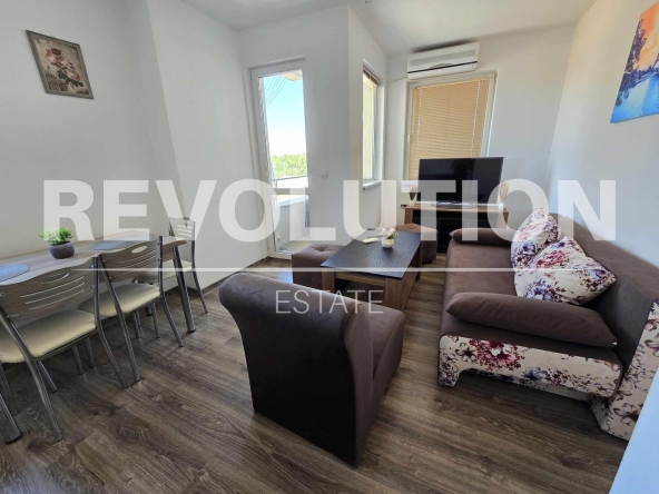 Дава се под наем Тристаен апартамент в Пловдив, Кючук Париж - 70 кв.м за 432.48 € - Снимка #1