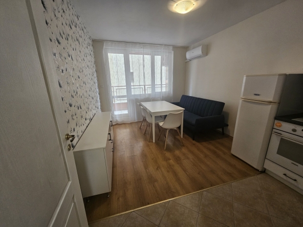 Дава се под наем Двустаен апартамент в Варна, Гръцка махала - 65 кв.м за 478.38 € - Снимка #1