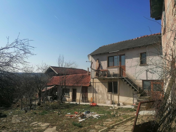 Къща в Велико Търново, Акация - 140 кв.м за 84 €/кв.м - Снимка #1