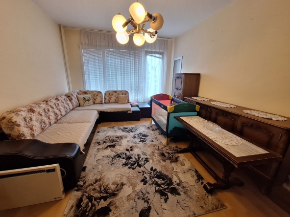 Дава се под наем Тристаен апартамент в София, Обеля 2 - 100 кв.м за 618.12 € - Снимка #1