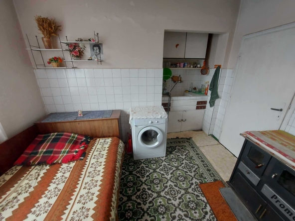 Четиристаен апартамент в Търговище, Вароша - 124 кв.м за 679 €/кв.м - Снимка #1