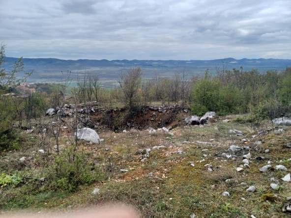 Парцел в с. Паволче, Област Враца - 2365 кв.м за 20 €/кв.м - Снимка #1