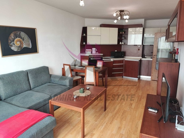 Дава се под наем Двустаен апартамент в Варна, м-т Евксиноград - 65 кв.м за 498.27 € - Снимка #1