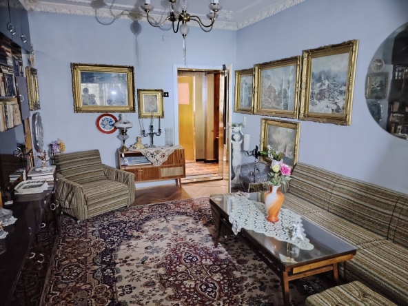 Тристаен апартамент в Варна, Трошево - 100 кв.м за 663 €/кв.м - Снимка #1