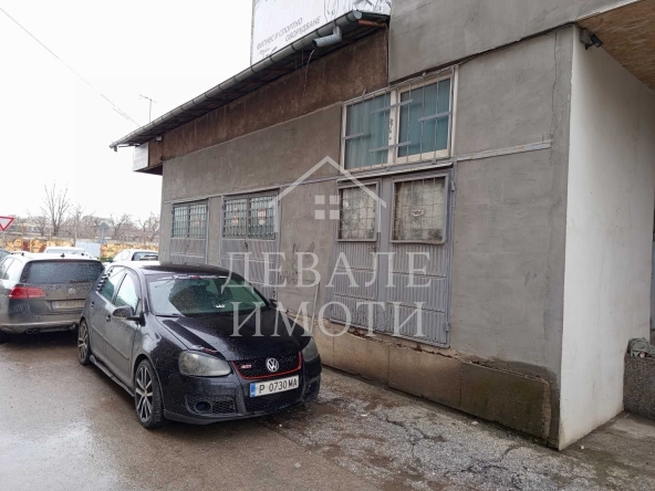 Дава се под наем Промишлена сграда в Русе, Родина 1 - 363 кв.м за 918.51 € - Снимка #1