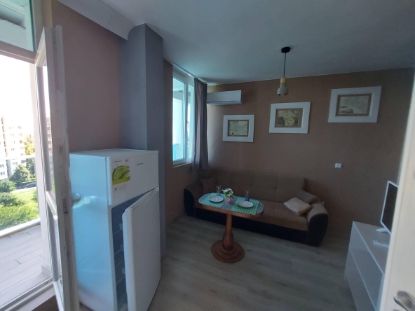 Дава се под наем Двустаен апартамент в София, Студентски град - 60 кв.м за 597.21 € - Снимка #1