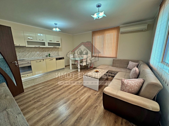 Дава се под наем Двустаен апартамент в Асеновград - 70 кв.м за 398.82 € - Снимка #1