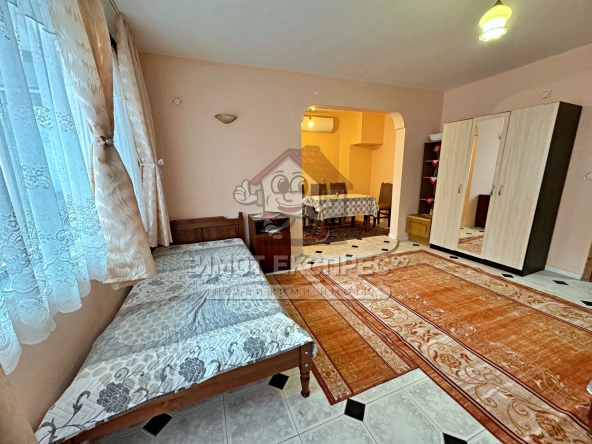 Дава се под наем Двустаен апартамент в Асеновград - 80 кв.м за 248.88 € - Снимка #1