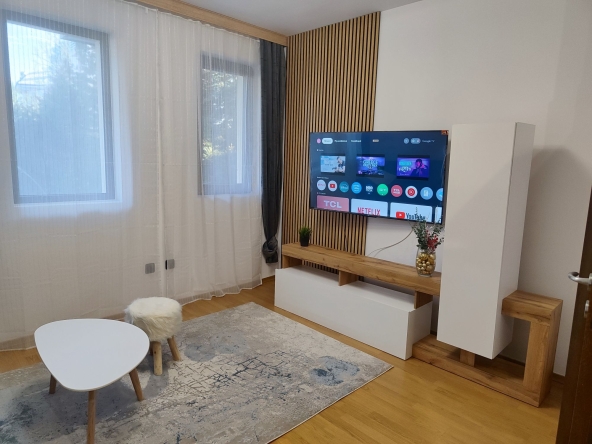 Дава се под наем Двустаен апартамент в Банско - 50 кв.м за 69.36 € - Снимка #1