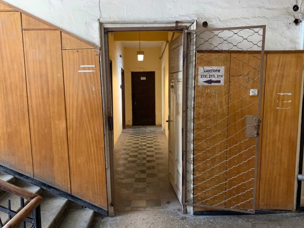 Дава се под наем  в София, Център - 15 кв.м за 149.43 € - Снимка #1