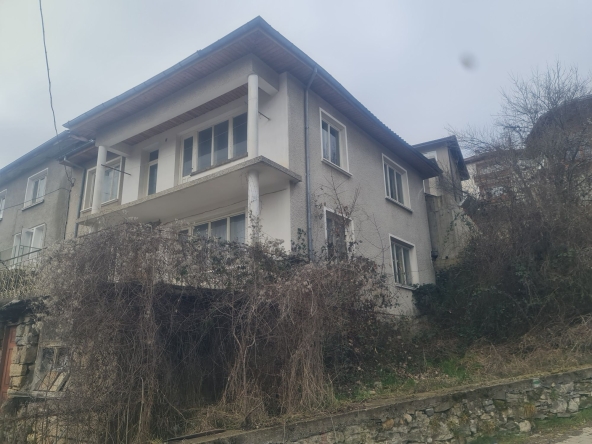 Къща в Смолян, Устово - 200 кв.м за 189 €/кв.м - Снимка #1