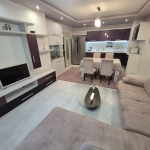 Дава се под наем Тристаен апартамент в Варна, Конфуто - 85 кв.м за 847.62 € - Снимка #1