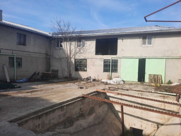 Склад в Тервел - 4238 кв.м за 60 €/кв.м - Снимка #1