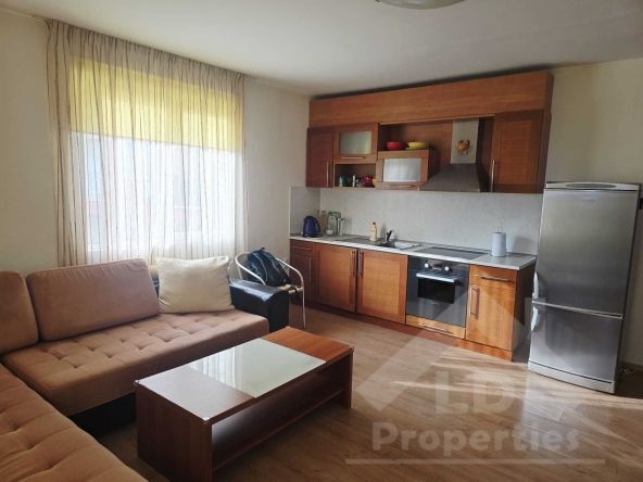 Тристаен апартамент в к.к. Златни пясъци - 100 кв.м за 612 €/кв.м - Снимка #1