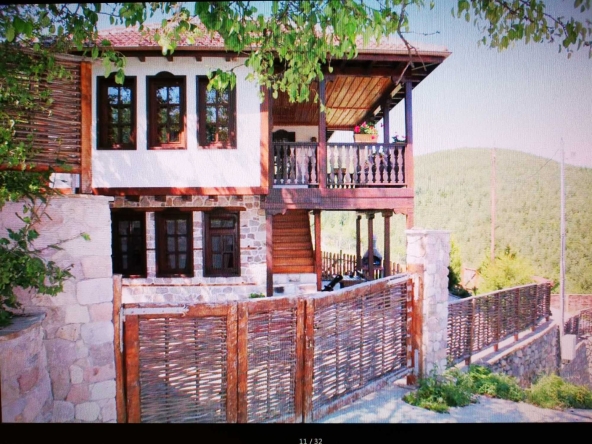 Къща в Асеновград - 304 кв.м за 284 €/кв.м - Снимка #1