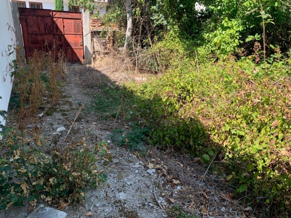 Парцел в Карлово - 410 кв.м за 138 €/кв.м - Снимка #1