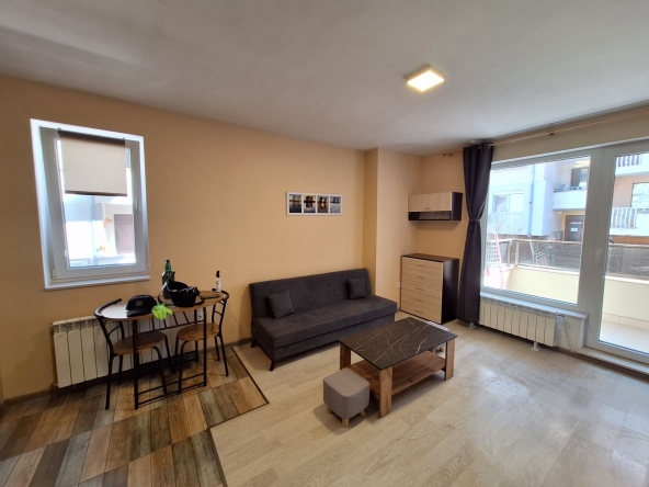 Дава се под наем Двустаен апартамент в Враца, Център - 50 кв.м за 359.04 € - Снимка #1