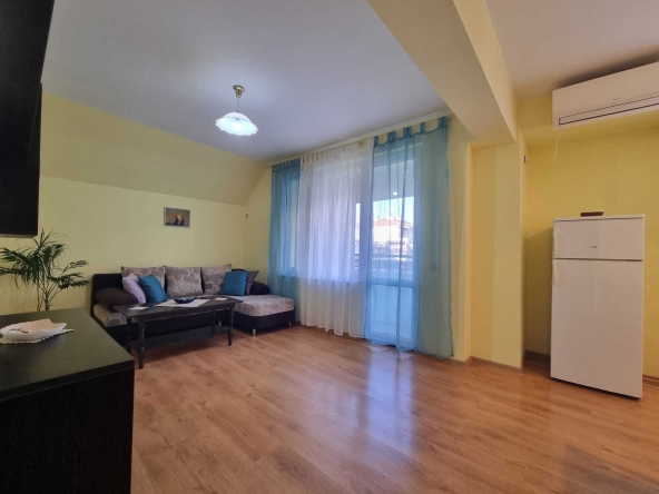Двустаен апартамент в Бургас, Възраждане - 59 кв.м за 1916 €/кв.м - Снимка #1