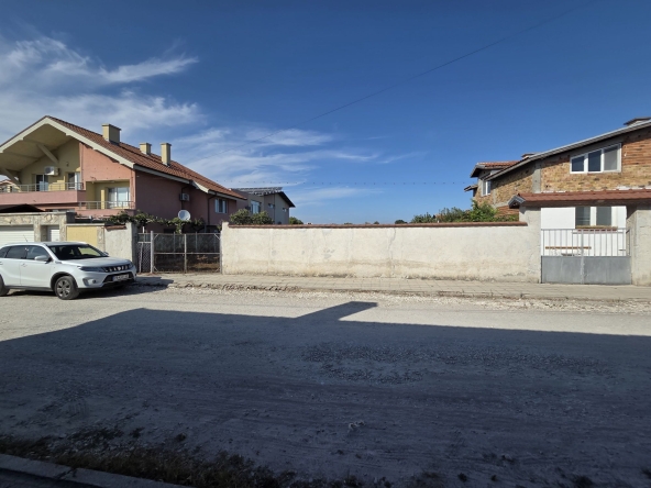 Парцел в Пловдив, Младежки Хълм - 789 кв.м за 36 €/кв.м - Снимка #1