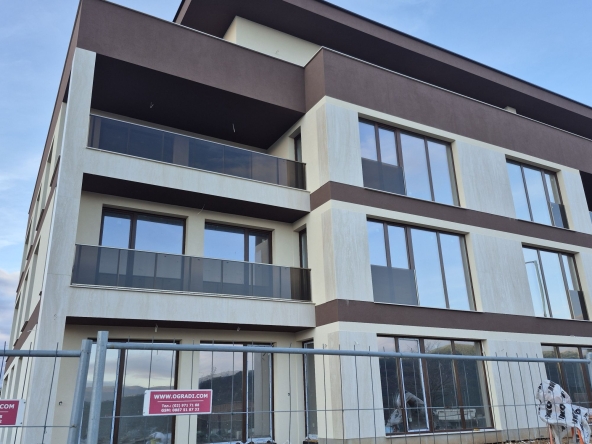 Тристаен апартамент в Благоевград, Баларбаши - 110 кв.м за 589 €/кв.м - Снимка #1