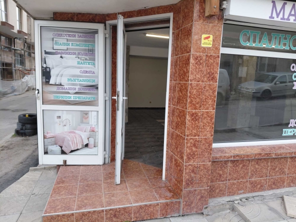 Магазин в Варна, Трошево - 90 кв.м за 539 €/кв.м - Снимка #1