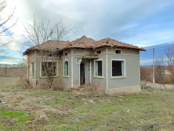 Къща в с. Смолница, Област Добрич - 77 кв.м за 232 €/кв.м - Снимка #1