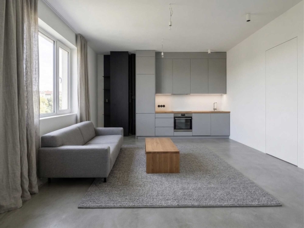 Тристаен апартамент в Пловдив, Южен - 103 кв.м за 609 €/кв.м - Снимка #1