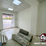Дава се под наем Магазин в Асеновград - 27 кв.м за 199.41 € - Снимка #1
