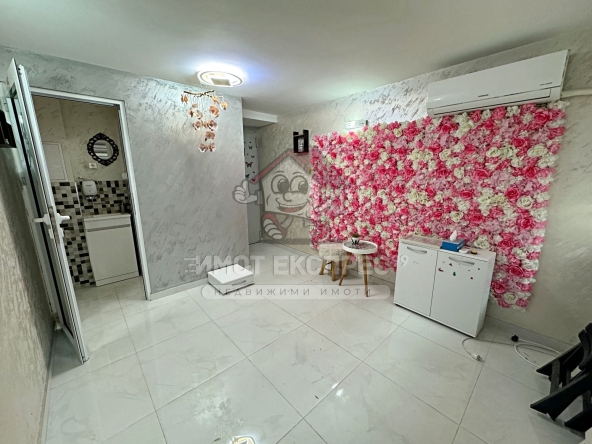 Дава се под наем  в Асеновград -  кв.м за 149.43 € - Снимка #1