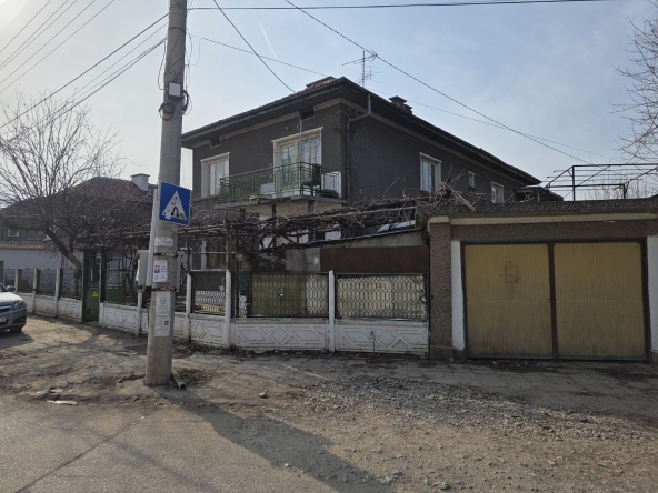 Къща в Монтана, Парта 2 - 140 кв.м за 601 €/кв.м - Снимка #1