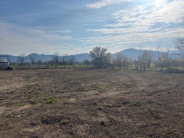 Парцел в с. Дъбене, Област Пловдив - 860 кв.м за 26 €/кв.м - Снимка #1