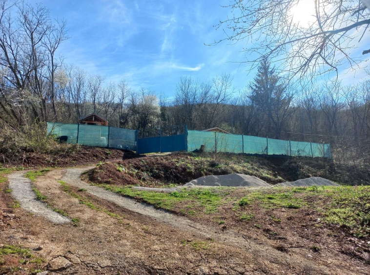 Парцел в Ботевград - 920 кв.м за 18 €/кв.м - Снимка #1