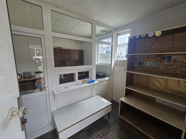 Дава се под наем Склад в Велико Търново, Център - 60 кв.м за 398.82 € - Снимка #1