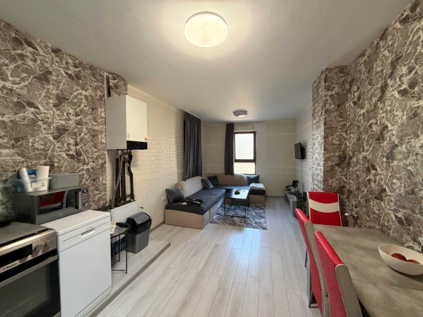 Тристаен апартамент в Благоевград, Широк център - 73 кв.м за 734 €/кв.м - Снимка #1