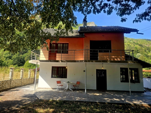 Къща в с. Рибарица, Област Ловеч - 125 кв.м за 428 €/кв.м - Снимка #1